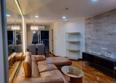 2-BR Condo at The Waterford Diamond Tower Sukhumvit near BTS Phrom Phong