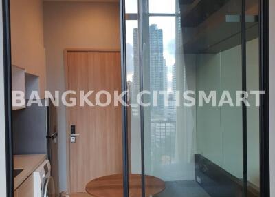 Condo at Noble Around Sukhumvit 33 for sale