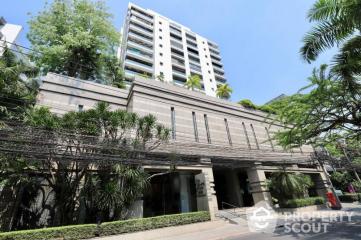 1-BR Condo at The Natural Place Suite Ngamduphli Condominium near MRT Lumphini