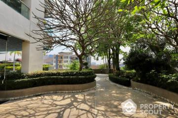 1-BR Condo at The Natural Place Suite Ngamduphli Condominium near MRT Lumphini