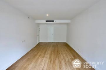 1-BR Condo at The Natural Place Suite Ngamduphli Condominium near MRT Lumphini