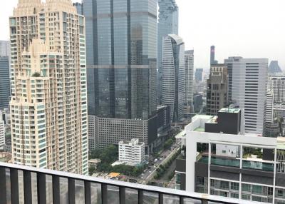 1-BR Condo at Nara 9 Sathorn-Narathiwas near BTS Chong Nonsi (ID 450481)