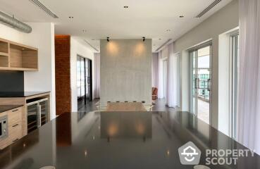 4-BR Condo at Penthouse Condominium 3 near BTS Ekkamai