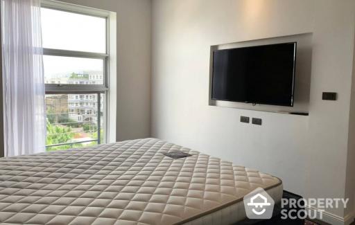 4-BR Condo at Penthouse Condominium 3 near BTS Ekkamai