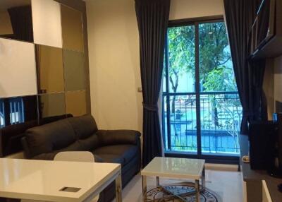 1-BR Condo at Rhythm Sukhumvit 36-38 near BTS Thong Lor