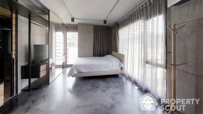 3-BR Condo at The Clover Thonglor Residence near BTS Thong Lor