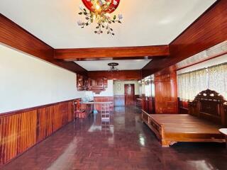 Condo for sale, Laem Thong, Sriracha, in the heart of Sriracha city. Spacious room