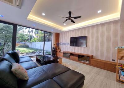 7 Bedrooms House in Phutara East Pattaya H010513