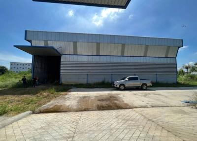 Factory warehouse for sale in Nong Irun, Ban Bueng, Chonburi.