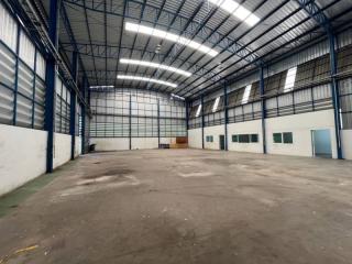 Factory warehouse for sale in Nong Irun, Ban Bueng, Chonburi.