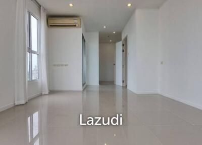 3 Beds 3 Baths 153 SQ.M. Lumpini Park Beach