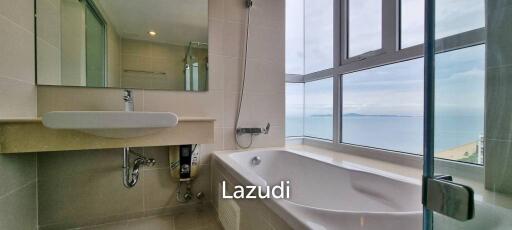 3 Beds 3 Baths 153 SQ.M. Lumpini Park Beach