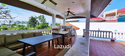 4 Beds 4 Baths 500 SQ.M. Paradise Villa 1