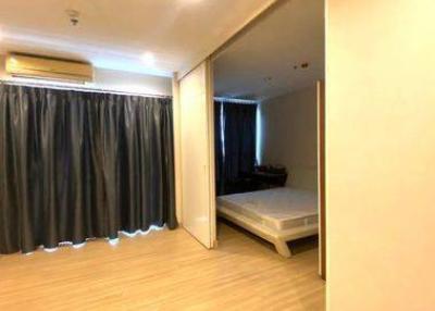 1-BR Condo at The Light House Sathorn–chareonnakorn near BTS Krung Thon Buri