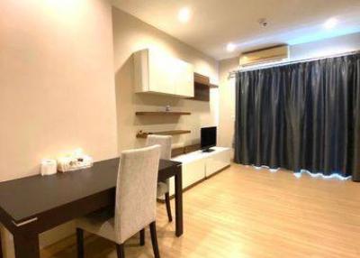 1-BR Condo at The Light House Sathorn–chareonnakorn near BTS Krung Thon Buri