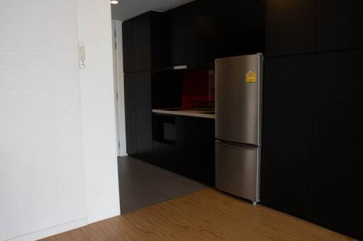 1 bedroom condo at Siamese Surawong for sale or rent