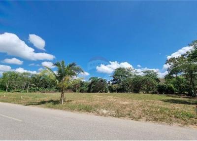 Land plot for sale 443.6 SQ.M Khanom Nakhon Si Thammarat - 920121001-1827