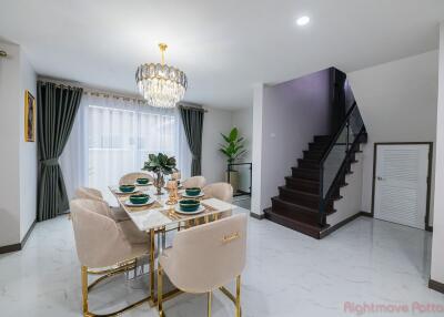 4 Bed House For Sale In East Pattaya - The Villa Rachawadee