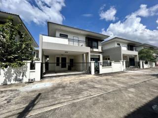 Single house for rent in Sriracha, The Complete, Sriracha, Chonburi.