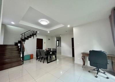 Single house for rent in Sriracha, The Complete, Sriracha, Chonburi.