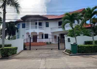 Single house for sale in Pattaya With furniture Paradise Villa Village 1 Soi Thung Klom Tan Man, Chonburi