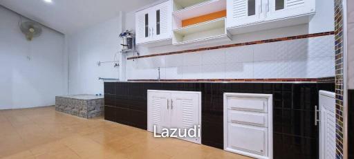 3 Beds 2 Baths 300 SQ.M. Private House