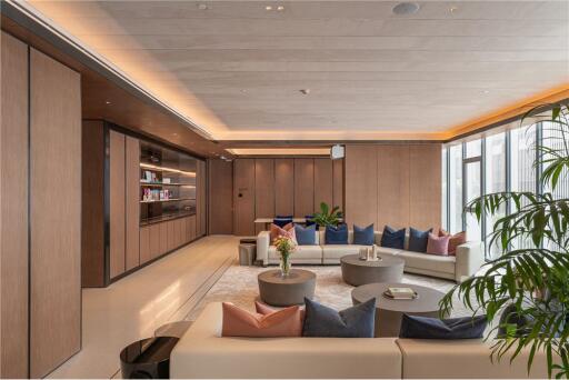 A FREEHOLD RESIDENCE SITUATED ON ONE OF THE MOST VALUABLE AND DESIRABLE LAND PLOTS IN BANGKOK