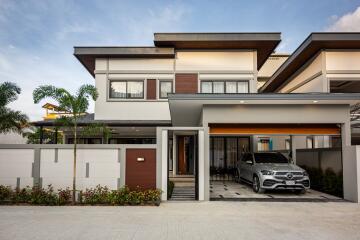 190 ตรม., 3 ห้องนอน บ้าน ราคา ฿ 17,450,000