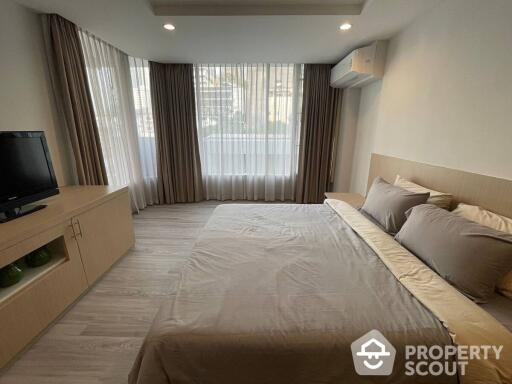 2-BR Apt. near MRT Sukhumvit