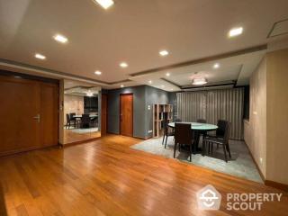 2-BR Condo near BTS Wongwian Yai