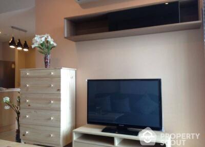 1-BR Condo at Villa Asoke near MRT Phetchaburi