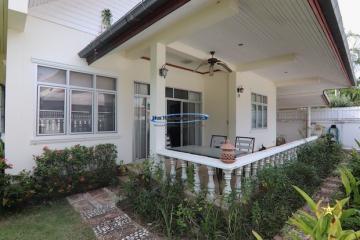 Coconut Groove 3 bedroom villa close to Hua Hin City center for sale