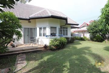 Coconut Groove 3 bedroom villa close to Hua Hin City center for sale