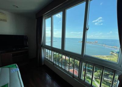 Condo for rent in Sriracha Ladda Condo View Sriracha, spacious room, sea view