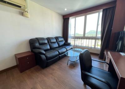 Condo for rent in Sriracha Ladda Condo View Sriracha, spacious room, sea view