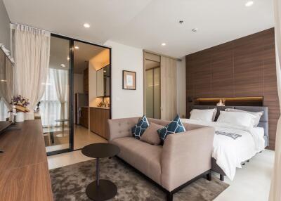 🔥HOT UNIT NEW IN!!!🔥Modern 1 Bedroom Condo in Prime Location, Ploenchit Area