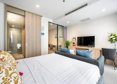 🔥HOT UNIT NEW IN!!! 🔥 1-Bedroom Condo, 0 Distance to BTS Ploenchit