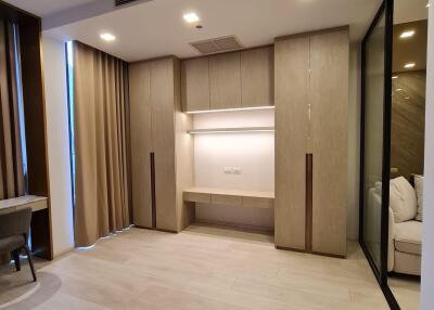 🔥HOT UNIT NEW IN!!! 🔥 1 Bed, 1 Bath Luxury Condo in Ploenchit