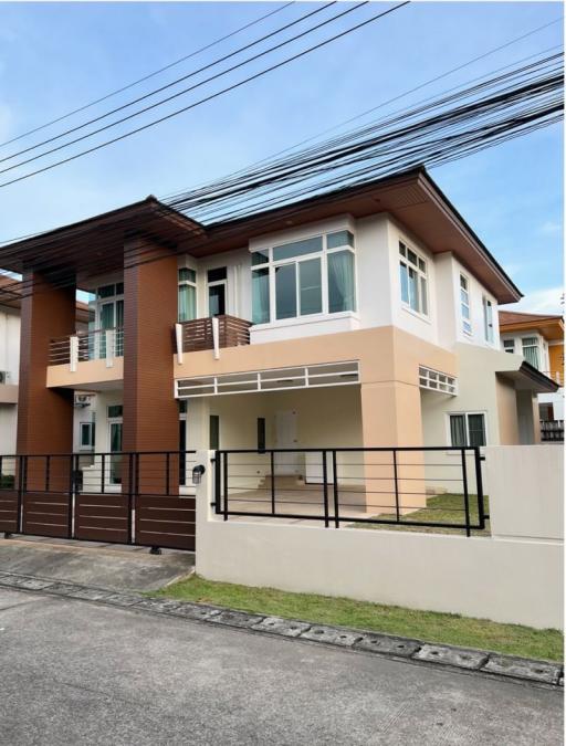 2-story detached house for rent, The Boulevard Project, Sriracha, Chonburi,move in ready