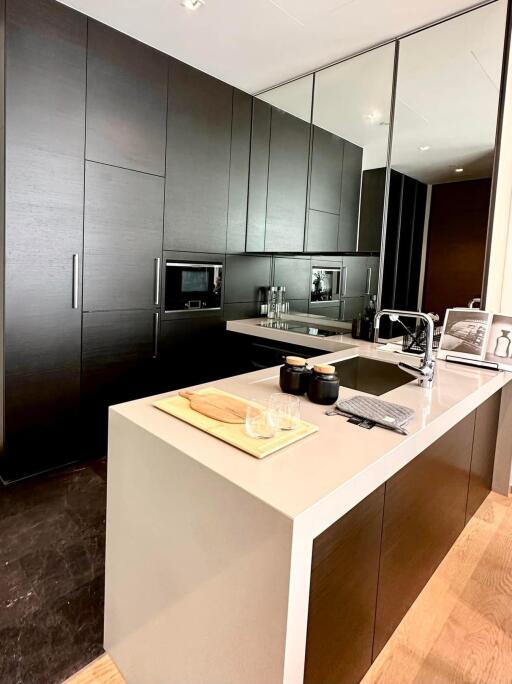 🔥HOT UNIT NEW IN!!!🔥2 Bed/2 Bath Condo, BTS Chidlom