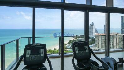 2 Bedrooms Condo in Northpoint Wongamat C009560