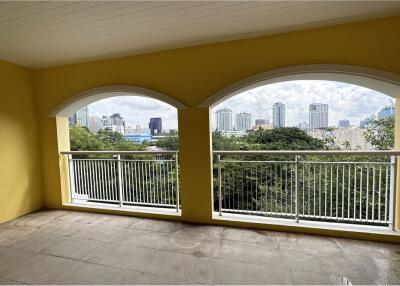 Residential oasis near BTS Thonglor, charming low-rise condo 5 minutes to BTS Thonglor. - 920071062-186