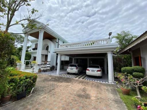 Riverside house for sale with land in Bang Phra, Sriracha, Panya Resort Village, Chonburi.
