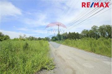 3,612 Sqm. Land listed for ฿ 8,127,000.