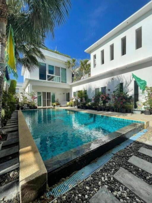 Elegant pool villa 2 storey close to the beach