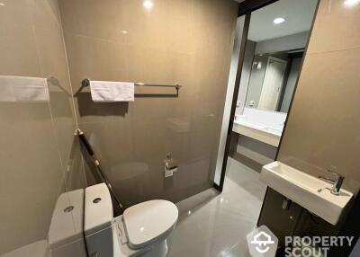 1-BR Condo at Rhythm Sukhumvit 42 near BTS Ekkamai