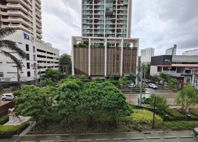 1 bed Condo in Supalai Oriental Sukhumvit 39 Khlong Tan Nuea Sub District C020501