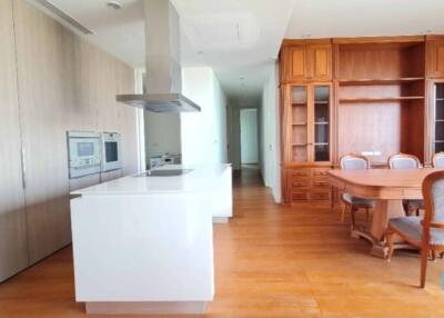 3 bed Condo in 185 Rajadamri Lumphini Sub District C020499