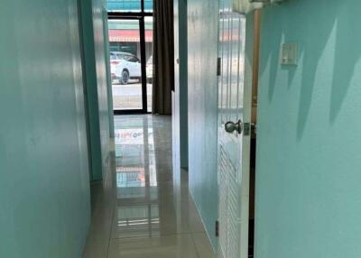 3 floor commercial building for rent or sale in Muang Chiang Mai