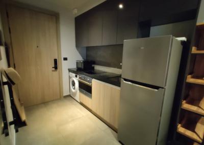 -Urgent sale- The Lofts Asoke with tenant (S15-33167)